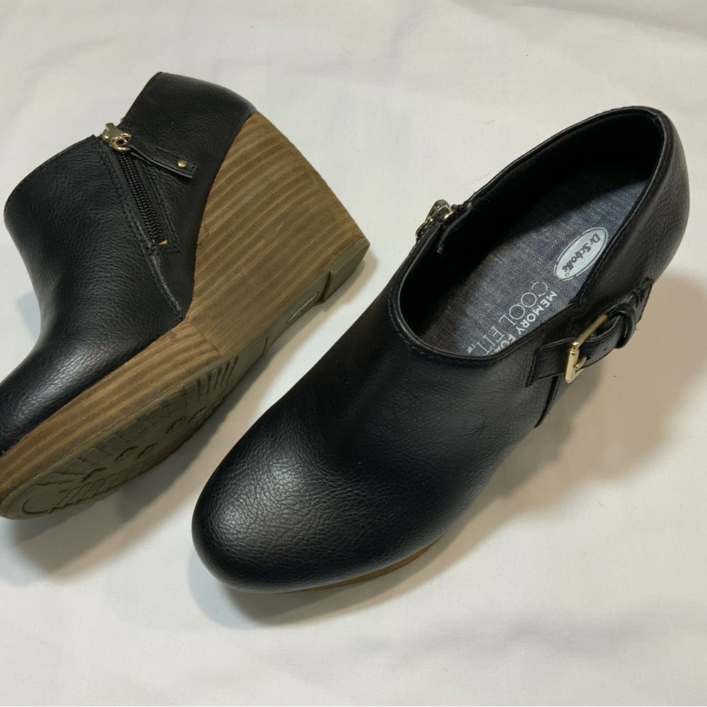 Dr. Scholl's Wedge Shoe